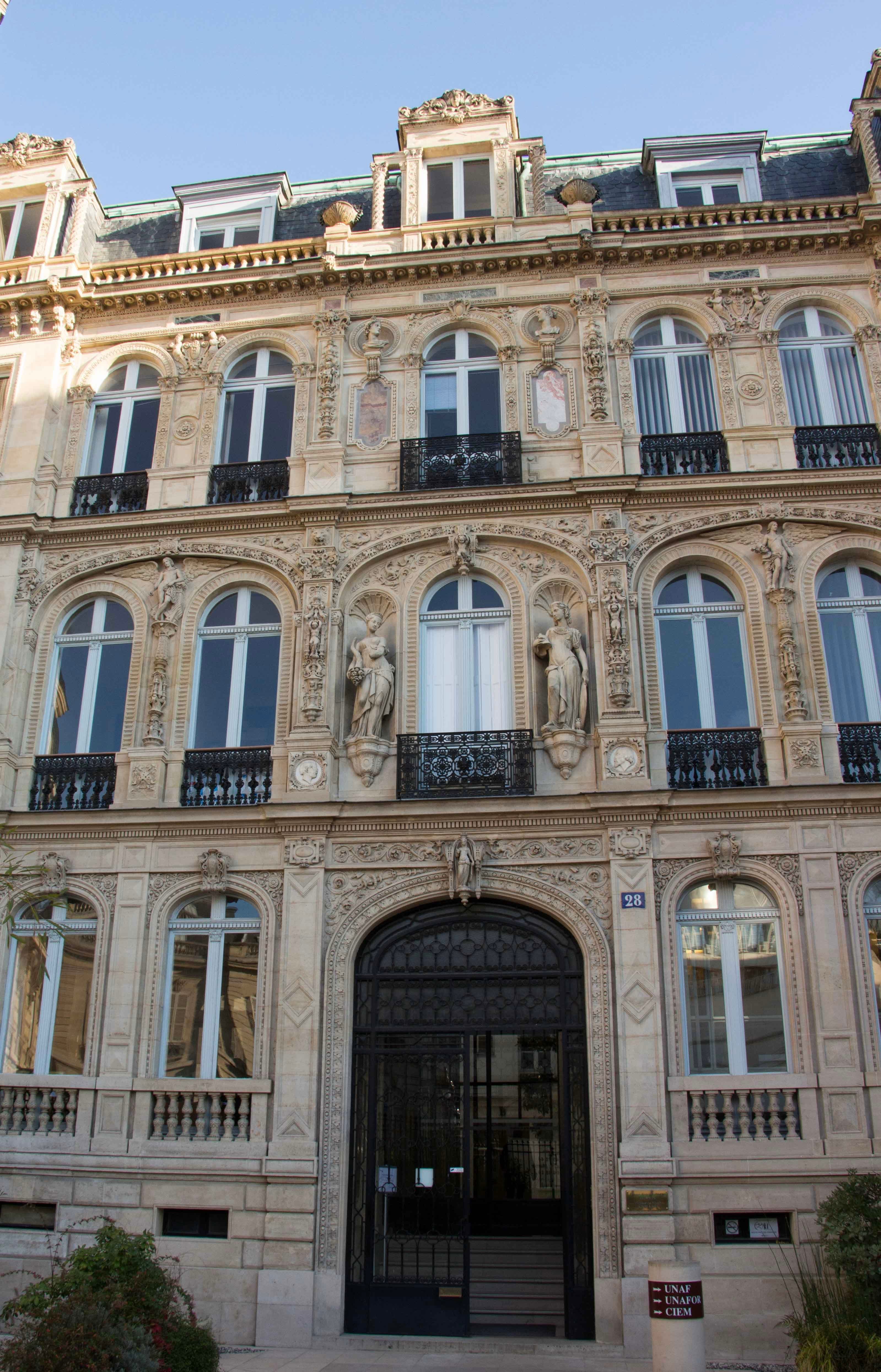 St-Georges Mansion