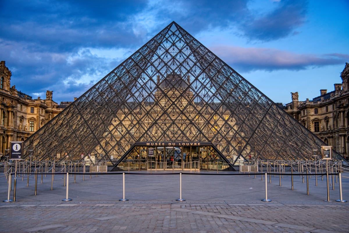 The Highlights of the Louvre: From Venus de Milo to the Mona Lisa