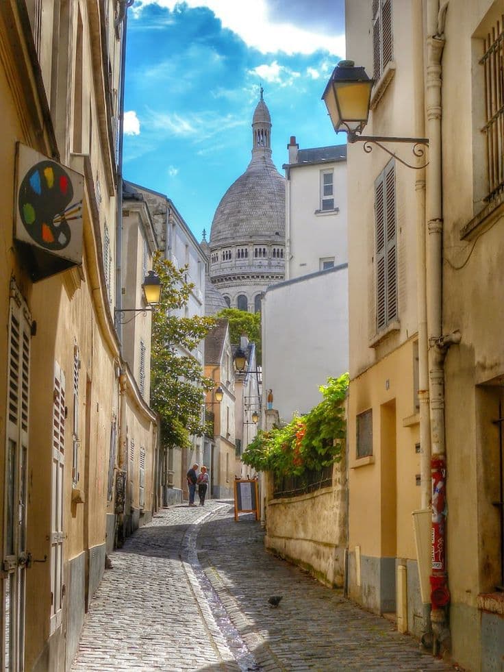 Rue Saint-Rustique