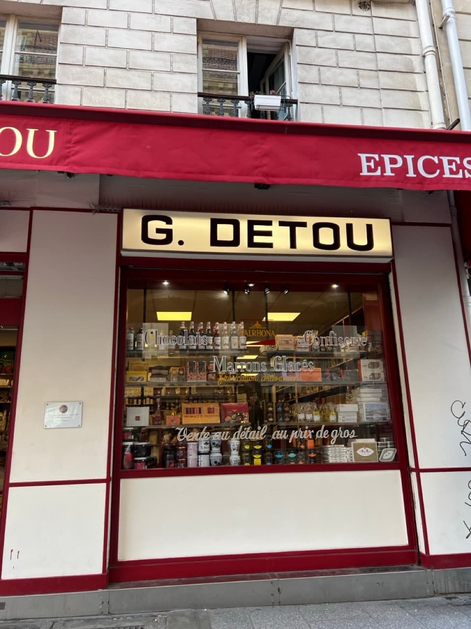 G. Detou